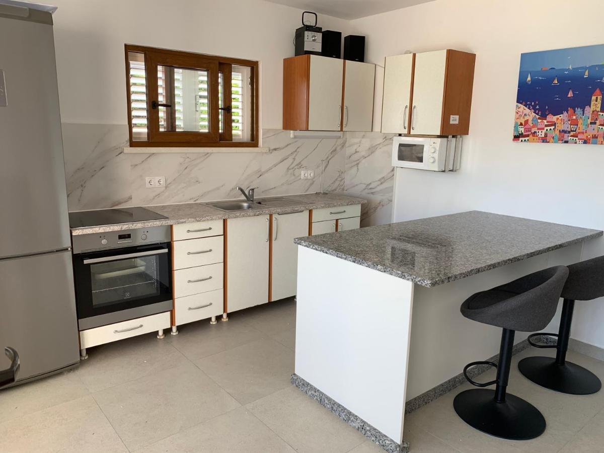 Apartmani Tonko Račišće Exterior foto
