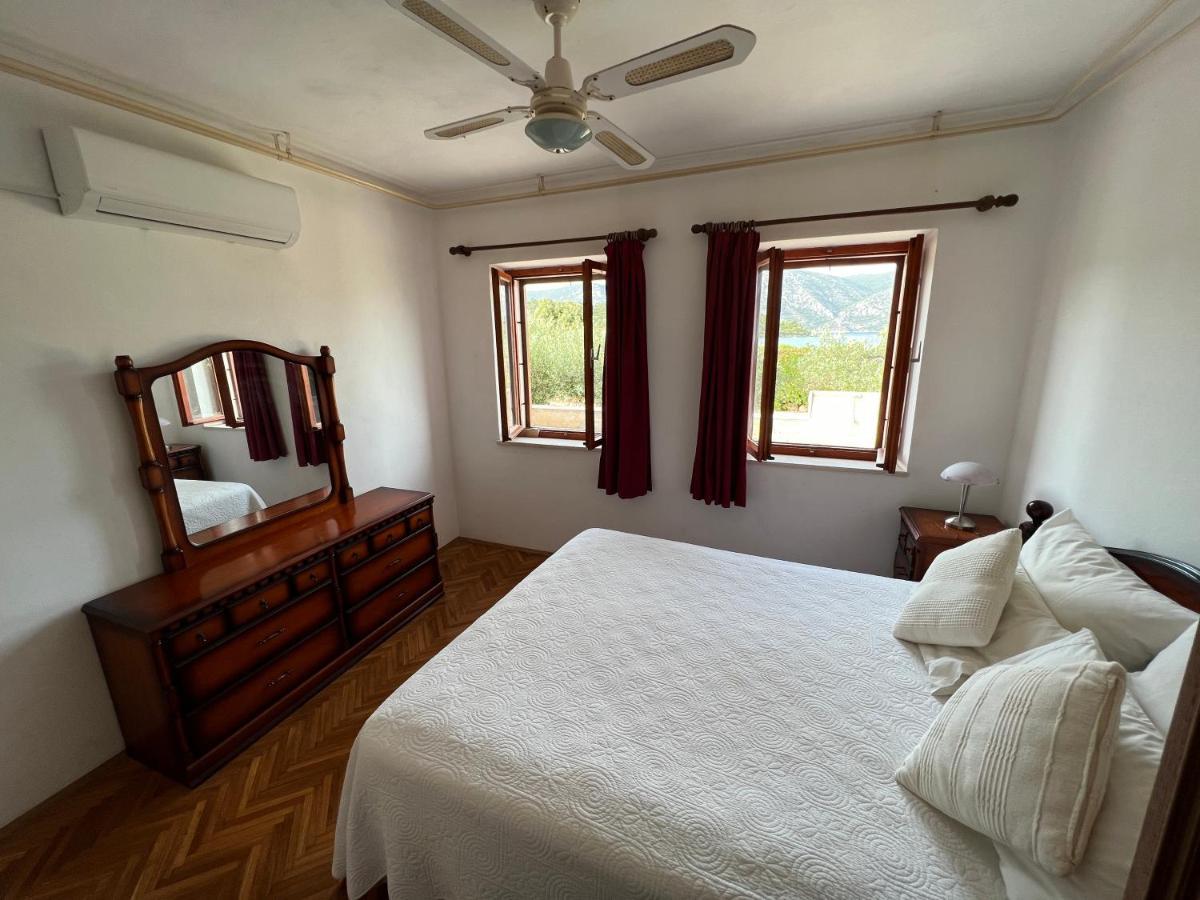 Apartmani Tonko Račišće Exterior foto