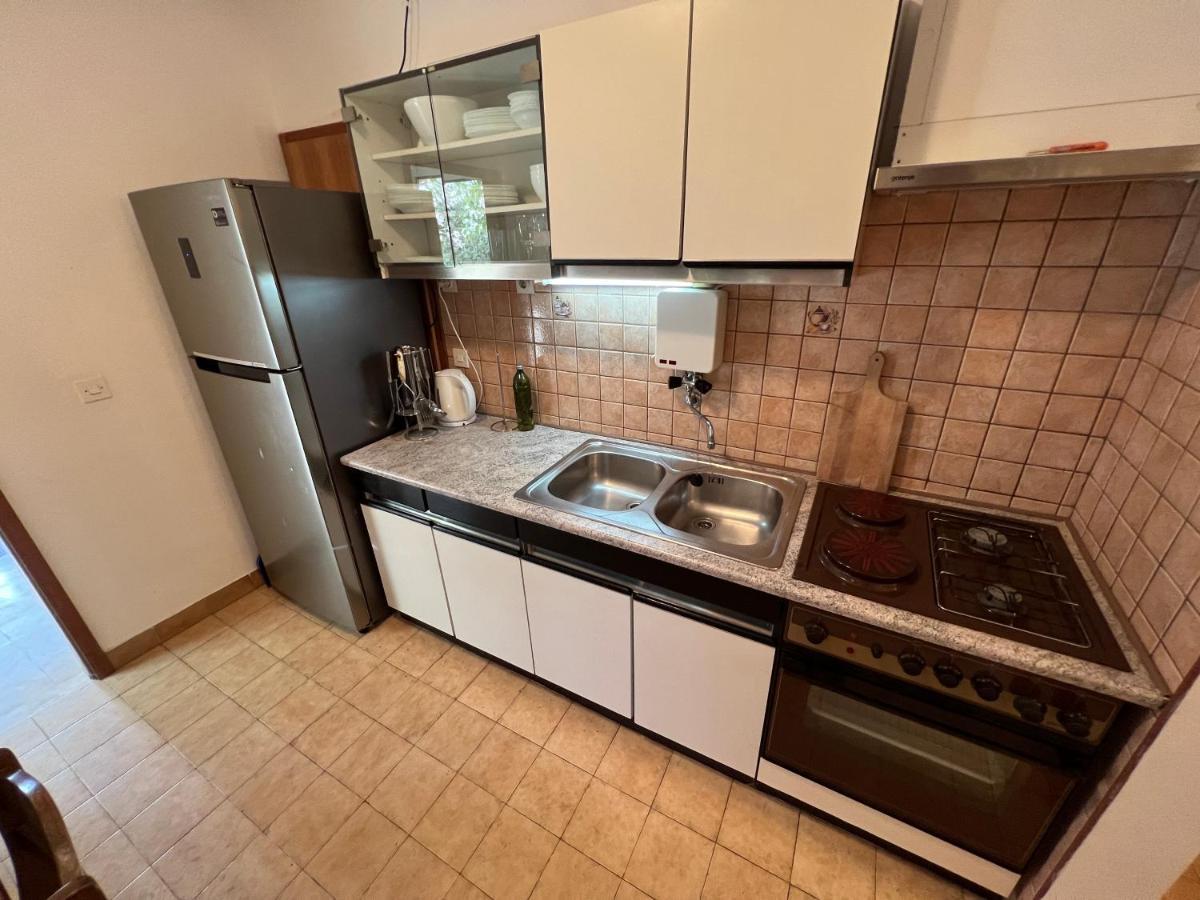 Apartmani Tonko Račišće Exterior foto