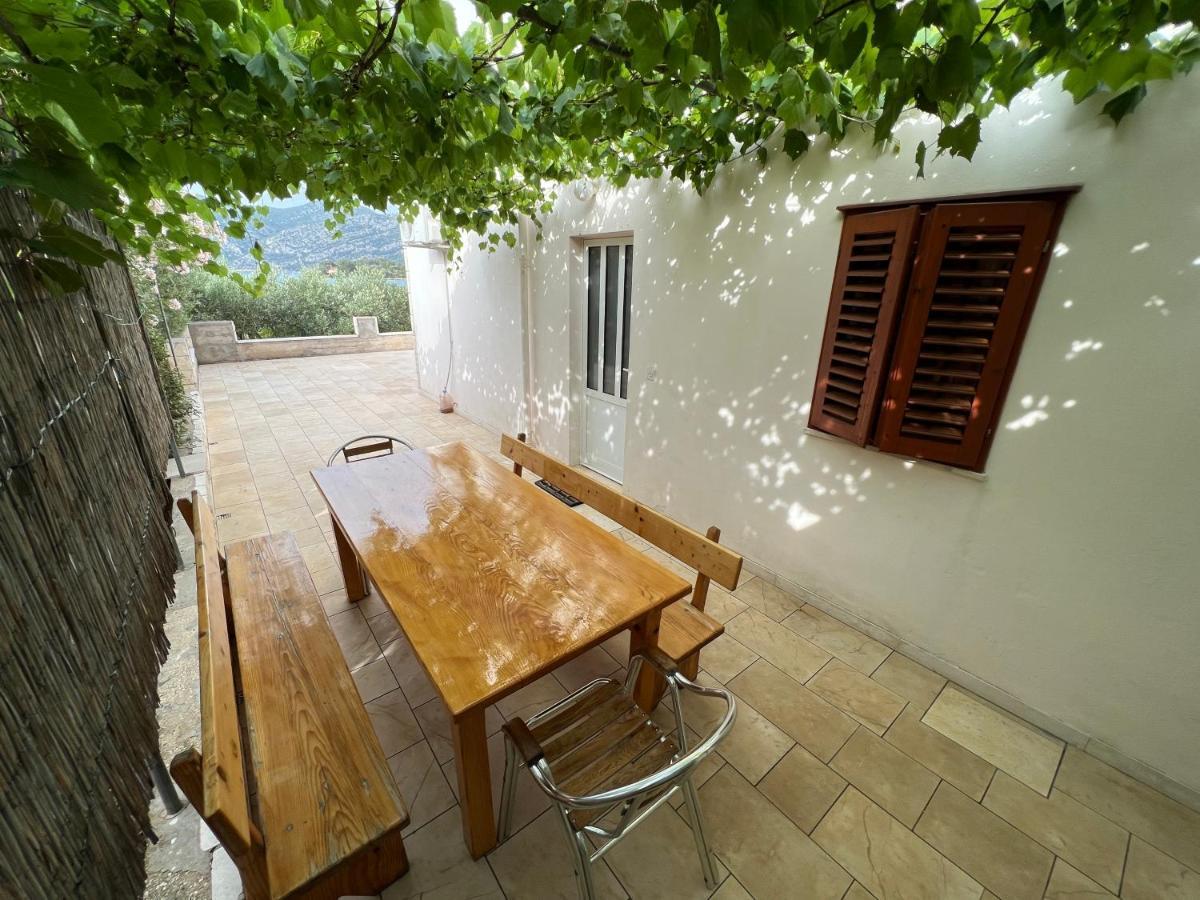 Apartmani Tonko Račišće Exterior foto