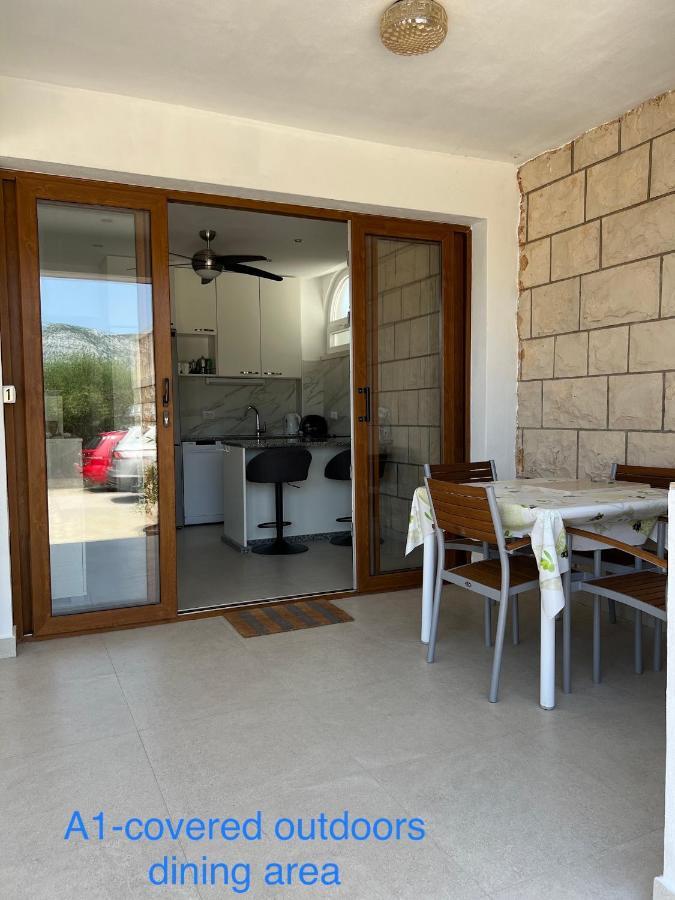 Apartmani Tonko Račišće Exterior foto