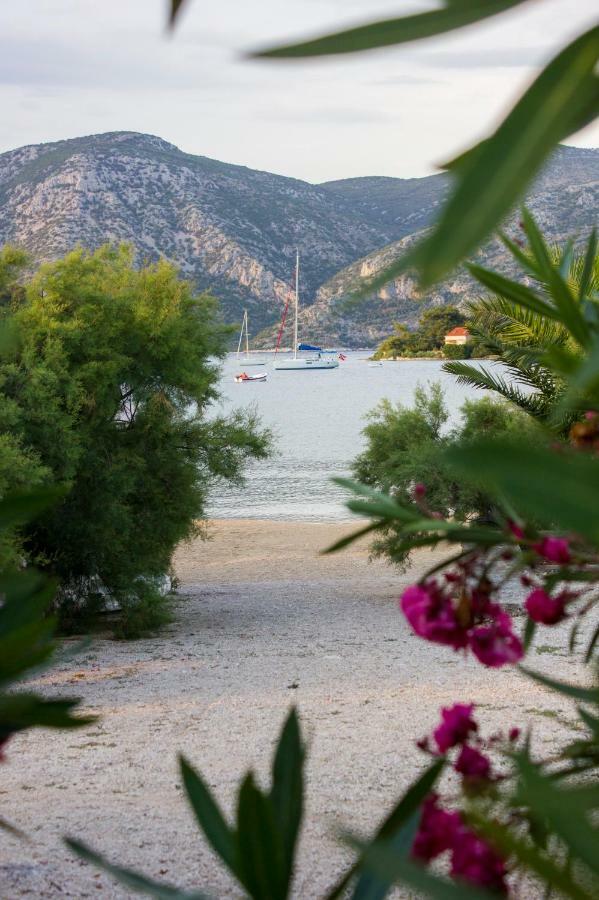 Apartmani Tonko Račišće Exterior foto
