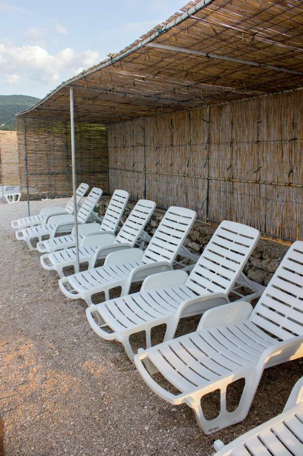 Apartmani Tonko Račišće Exterior foto